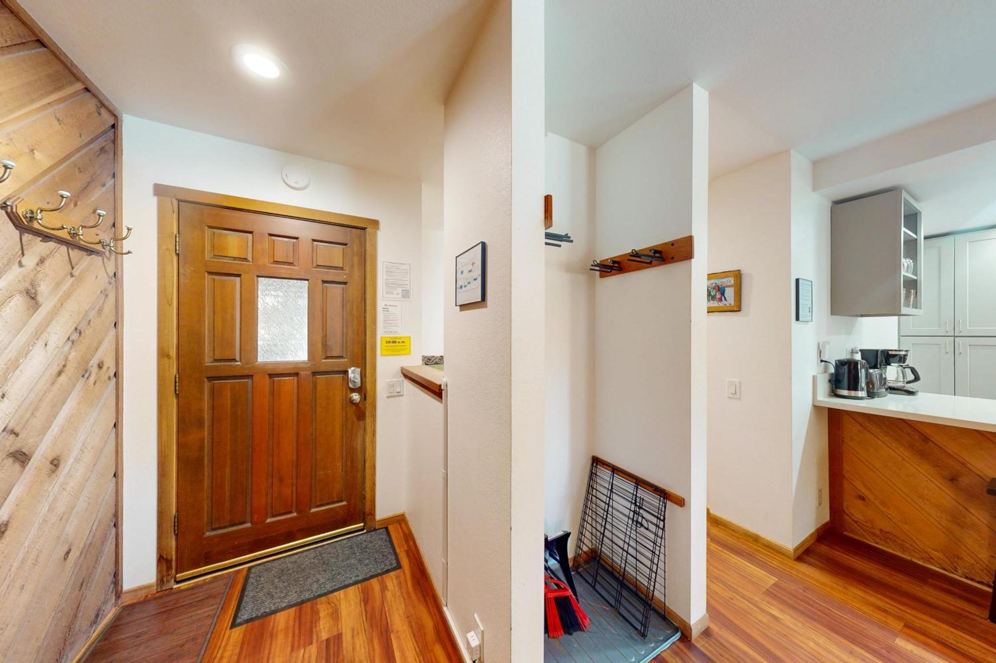 Snowcreek 27 Apartment